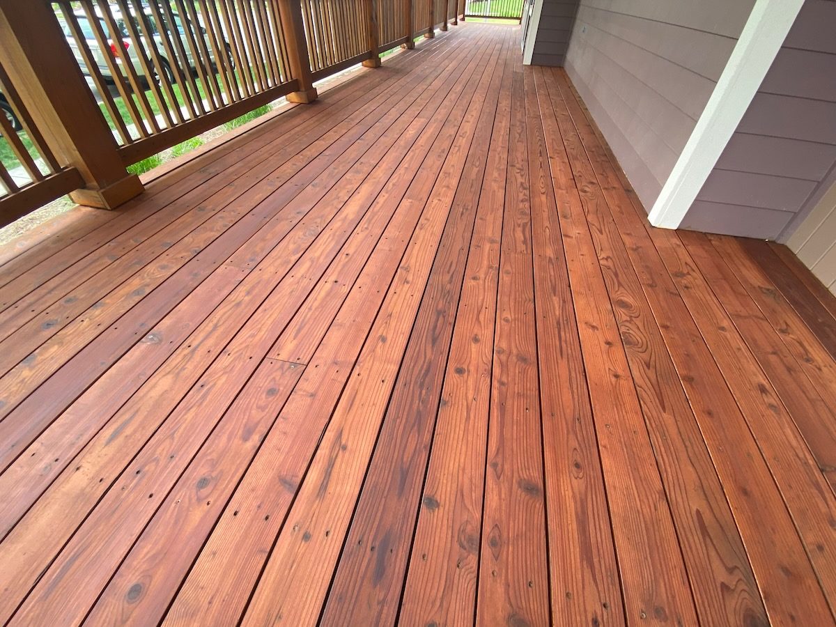 Deck Staining & Sealing